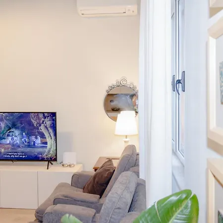 아파트 G House 티라나