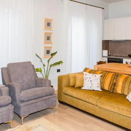 G House * טיראנה